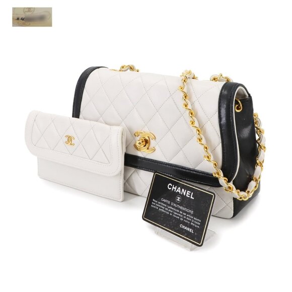 CHANEL Matelasse Chain Shoulder Bag Leather White Black 90287297 - Picture 1 of 11